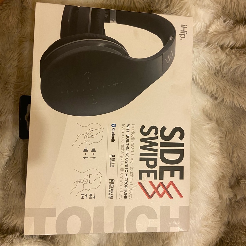 iHip Side Sweep Bluetooth Headphones